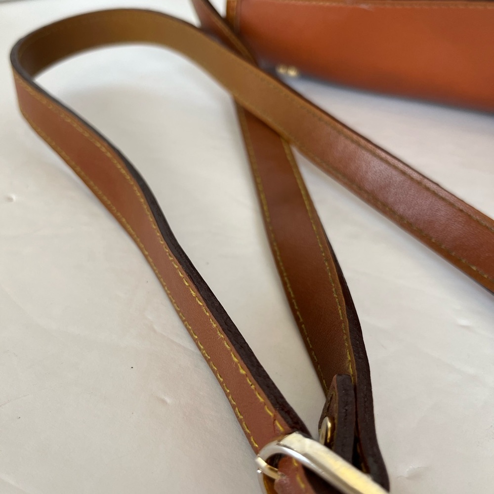 Dooney & Bourke vintage crossbody - Picture 7 of 13